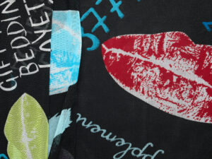 Lips Print Mesh - Multicolour