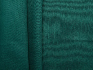 100% European Linen Piece Dyed - Emerald Green 125