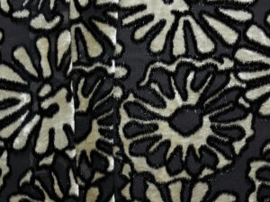 Devore Velvet Aster Stamp - White/ Black