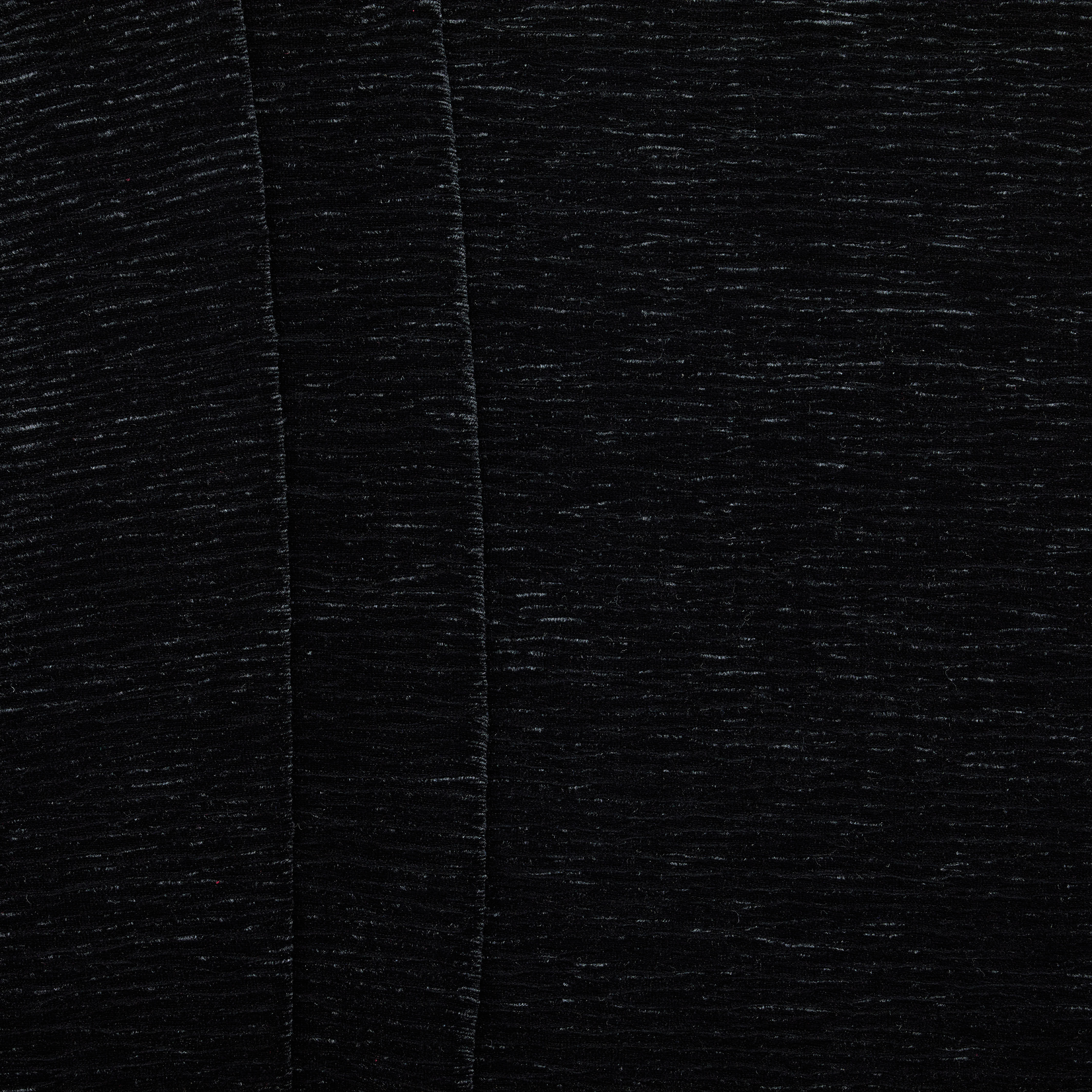 Velvet Stretch Pleat - Black
