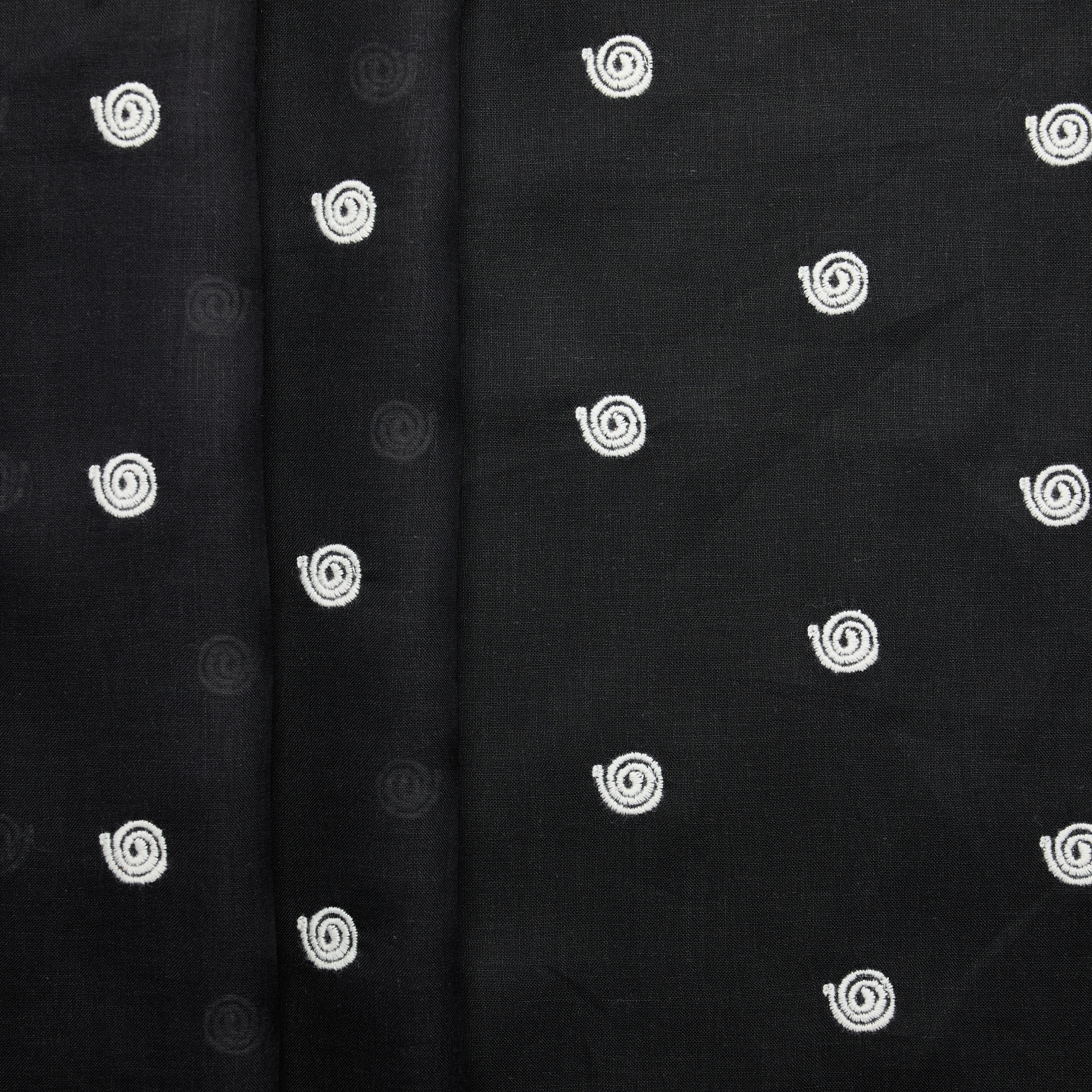 Lyocell Ramie Swirl Embroidery - Black/ White